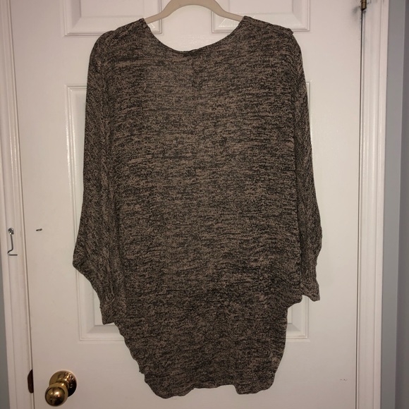 Quarter-length sleeve throw-over cardigan - Picture 5 of 5